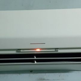 may-lanh-2hp-toshiba-mat-nang-gio-dao-4-huong-quan-go-vap
