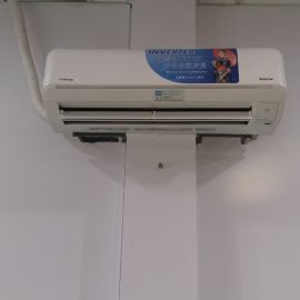 may-lanh-toshiba-25hp-tai-quan-binh-tan