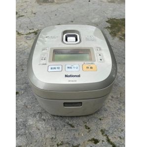 Nồi cơm điện cao tần ly nước National (1lit)